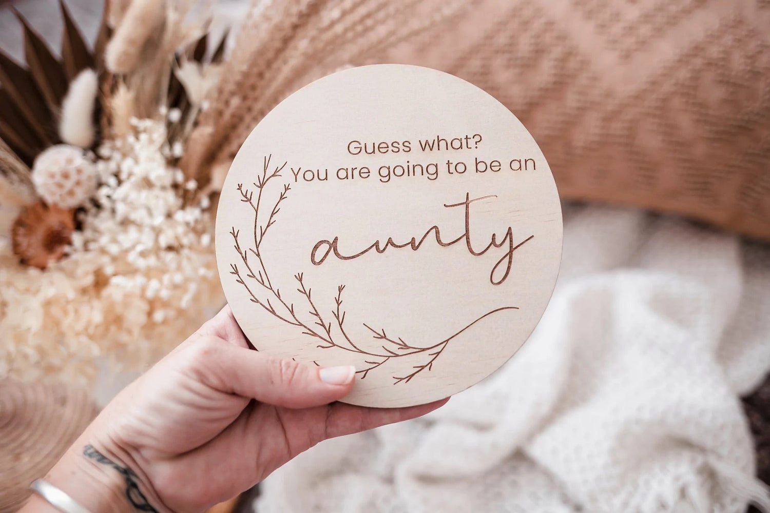 single-disc-announcement-aunty