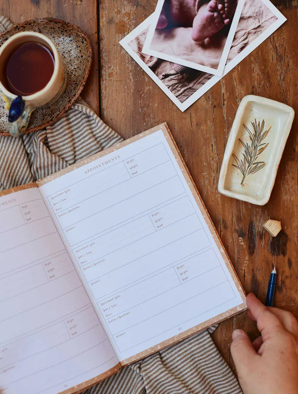 Baby Tracker Journal. Oat